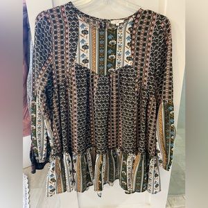 Lovely Brown Print Easel Tunic Size Small
